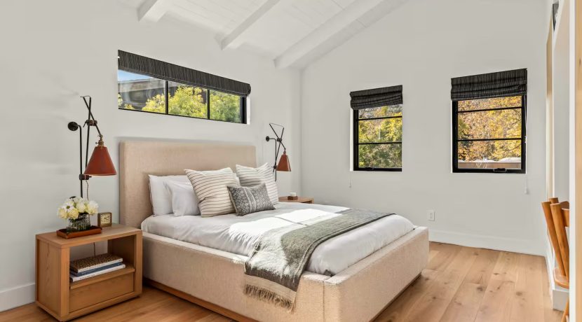 Bedroom 2.1