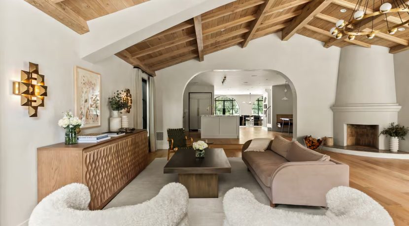 Living room 1